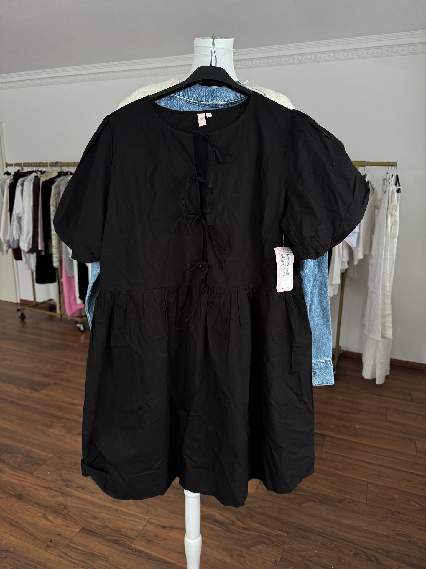 Gr.42-🖤 Wunderschönes schwarzes Kleid im angesagten Trend-Style