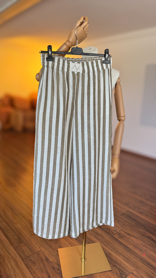 Gr.36-Next
PULL ON WIDE LEG - Stoffhose - ecru brown stripe
